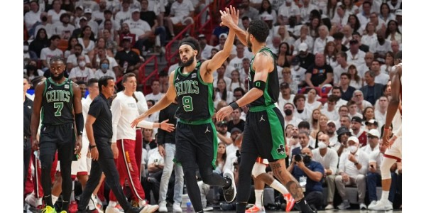Boston Celticsin sijoitus muuttuu kauden aikana